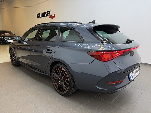 Cupra Leon 3 of 5