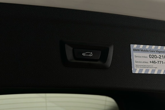 BMW iX 15 of 28