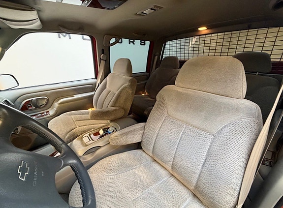 Chevrolet C3500 12 of 12