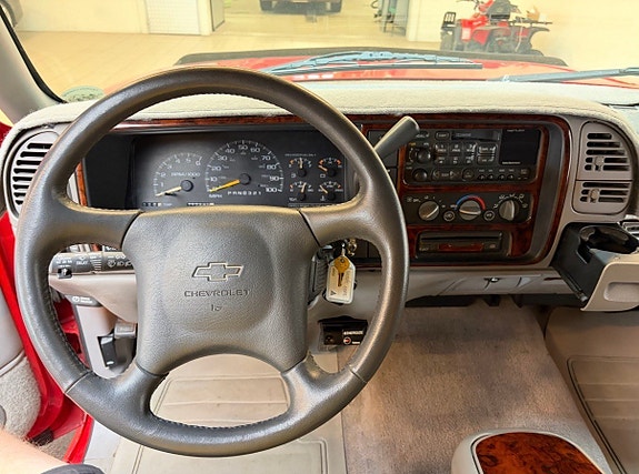 Chevrolet C3500 9 of 12