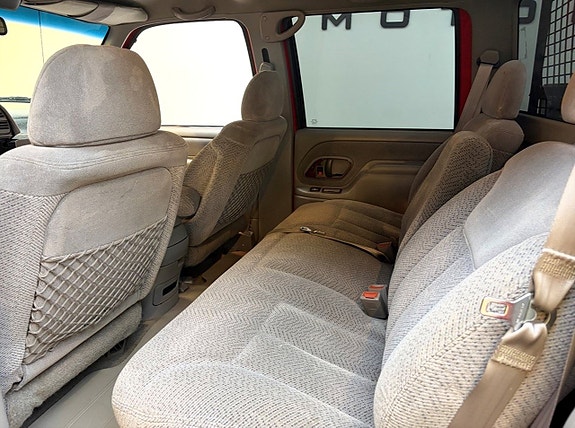 Chevrolet C3500 7 of 12