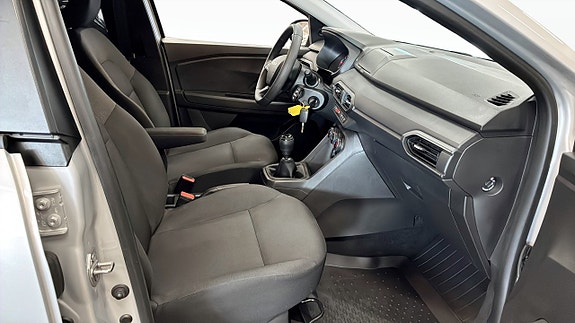 Dacia Sandero 3 of 5
