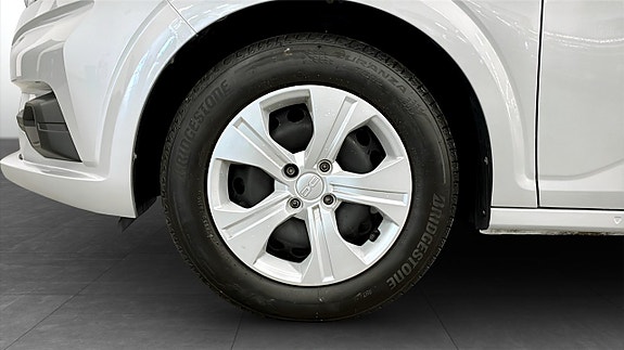 Dacia Sandero 9 of 12