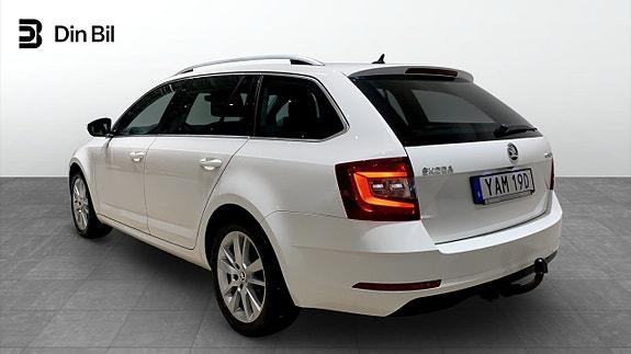 Skoda Octavia 3 of 12