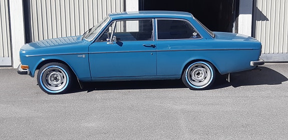 Volvo 142 2 of 5
