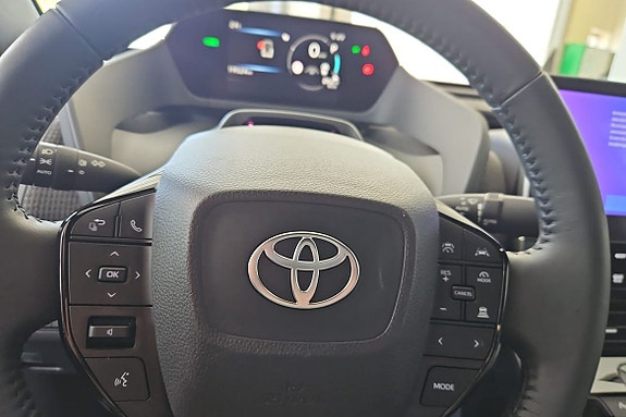 Toyota bZ4X 12 of 15