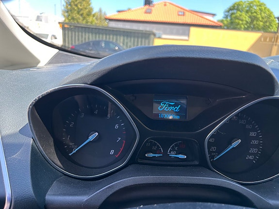 Ford C-Max 4 of 5