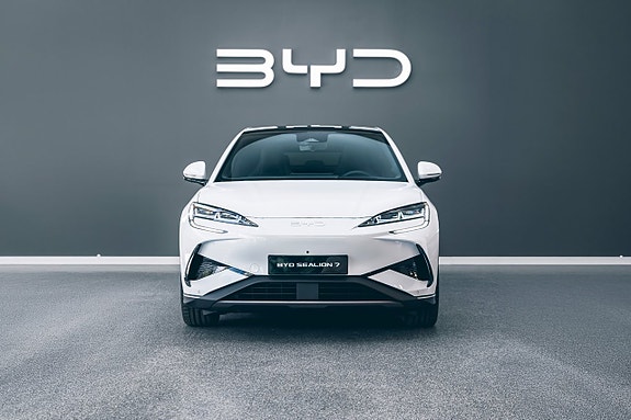 BYD Sealion 7 5 of 5