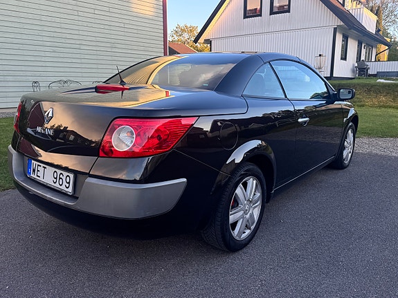 Renault Megane II 3 of 5