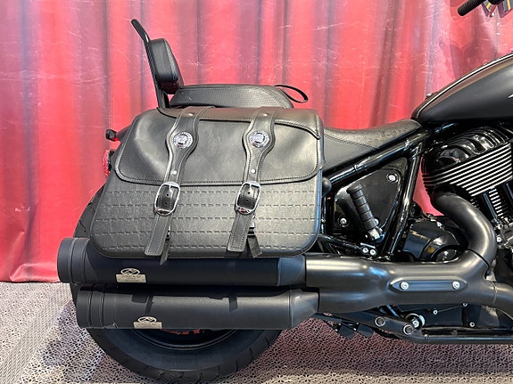 Indian CHIEF BOBBER DARK HORSE 4 of 5