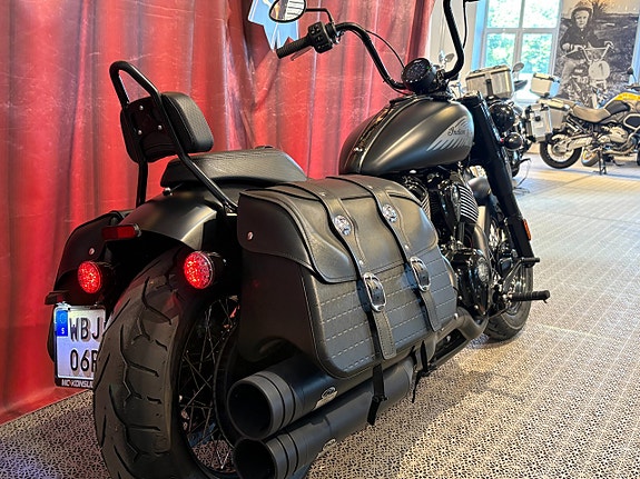 Indian CHIEF BOBBER DARK HORSE 3 of 5
