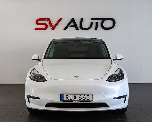 Tesla Model Y 2 of 5