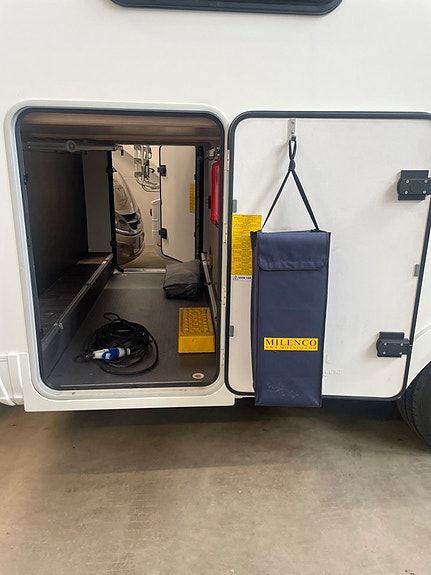 Adria Matrix 670 SL -!!!! lufttält -170 HP-5 PAS- 5 BÄLTADE-Lithium 22 of 24