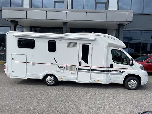 Adria Matrix 670SL 170 HP-5 PAS- 5 BÄLTADE-Lithium