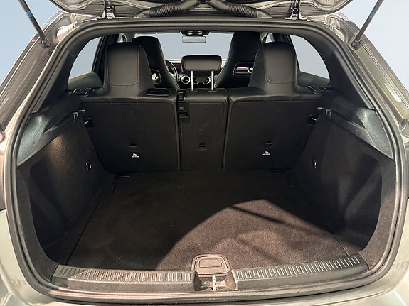 Mercedes-Benz A200 12 of 21