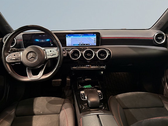 Mercedes-Benz A200 8 of 21