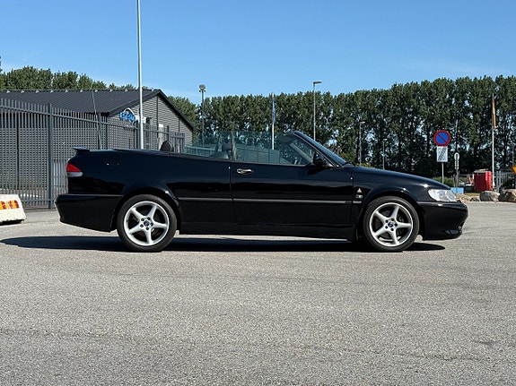 Saab 9-3 2 of 5