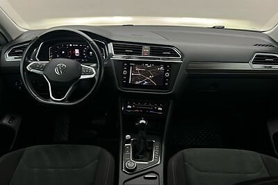 Volkswagen Tiguan Allspace 3 of 3