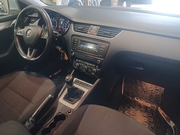 Skoda Octavia 9 of 18