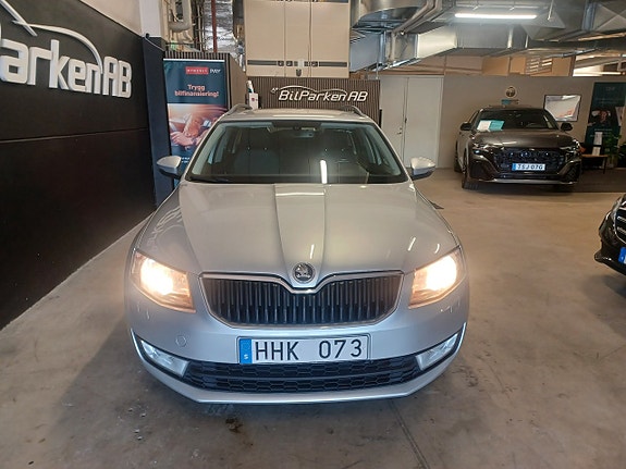 Skoda Octavia 3 of 18