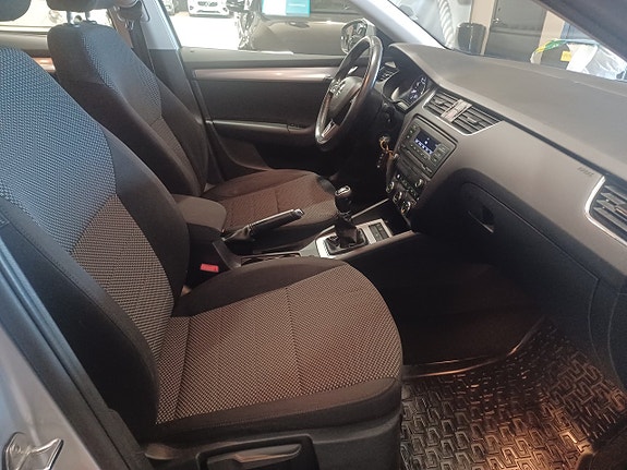 Skoda Octavia 8 of 18