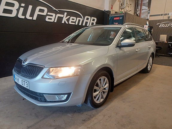Skoda Octavia 2 of 18