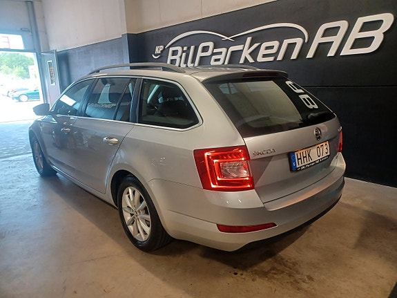 Skoda Octavia 5 of 18