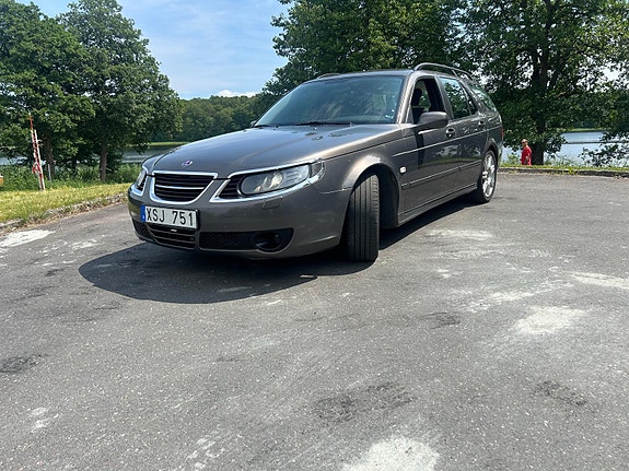 Saab 9-5 4 of 5