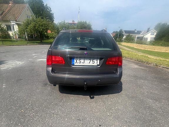 Saab 9-5 2 of 5