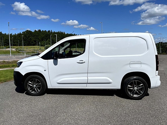 Peugeot Partner 3 of 5