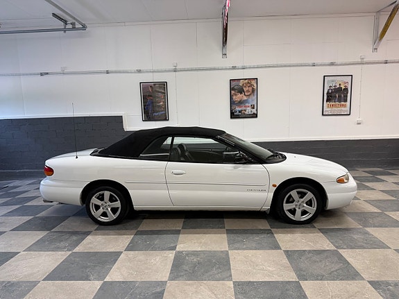 Chrysler Stratus 13 of 24