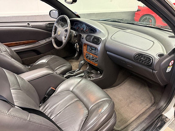 Chrysler Stratus 21 of 24