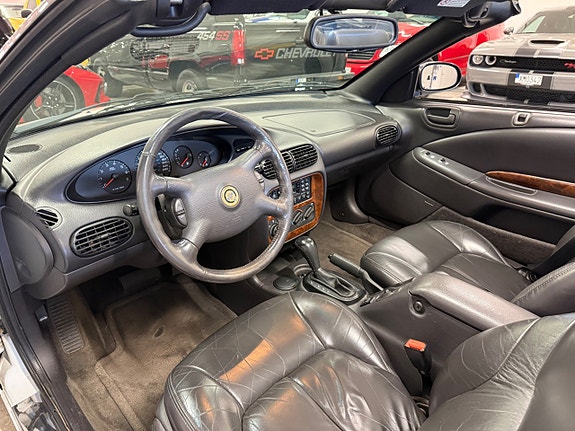 Chrysler Stratus 17 of 24