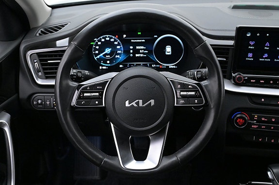Kia XCeed 7 of 27