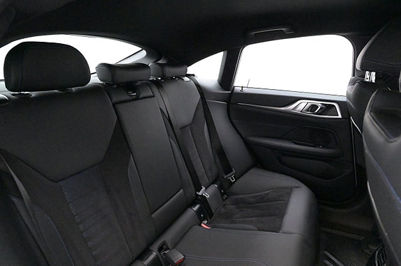 BMW i4 19 of 27