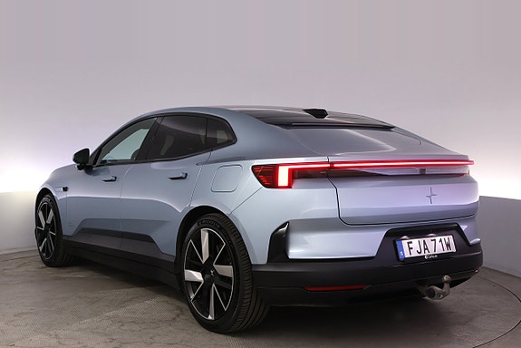Polestar 4 4 of 27