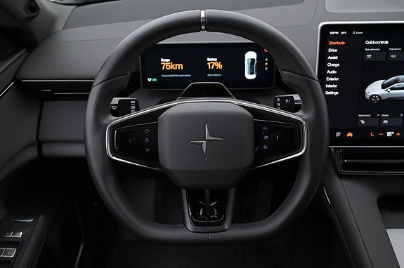 Polestar 4 7 of 27