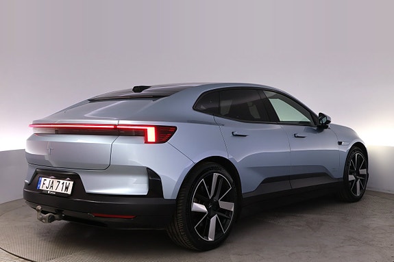 Polestar 4 5 of 27