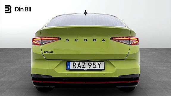 Skoda Enyaq 5 of 21
