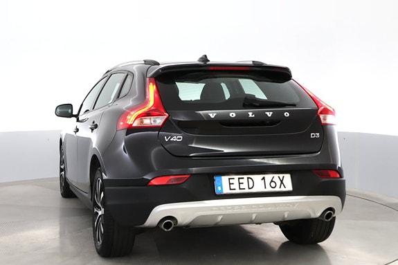 Volvo V40 Cross Country 5 of 5