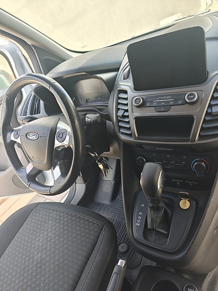 Ford Transit Connect 11 of 13