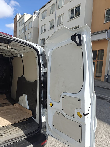 Ford Transit Connect 5 of 13