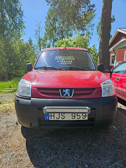 Peugeot Partner 2 of 5