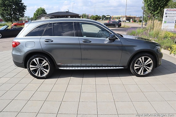 Mercedes-Benz GLC220 d 14 of 19