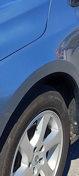 Volvo V40 Cross Country 7 of 9