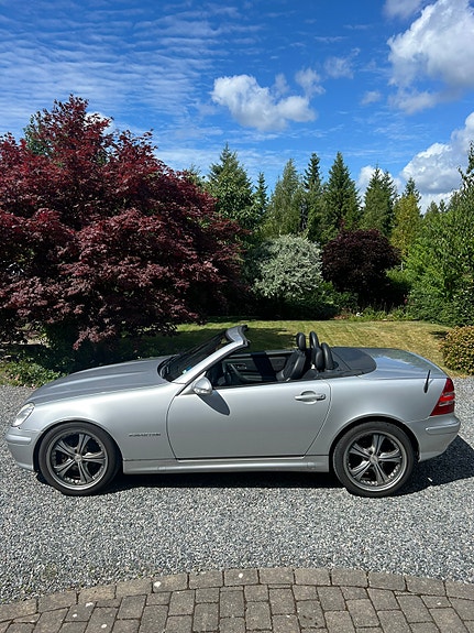 Mercedes-Benz SLK200 2 of 5