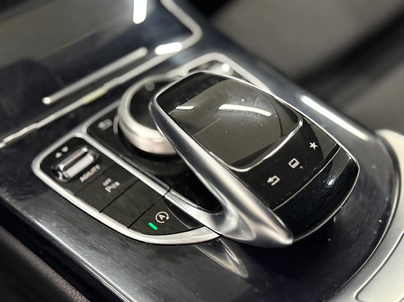 Mercedes-Benz C180 14 of 30