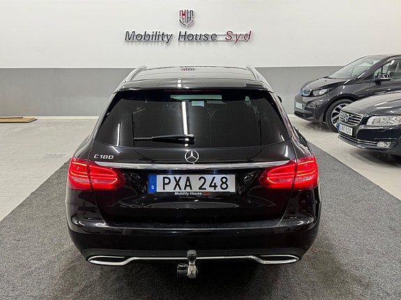 Mercedes-Benz C180 7 of 30