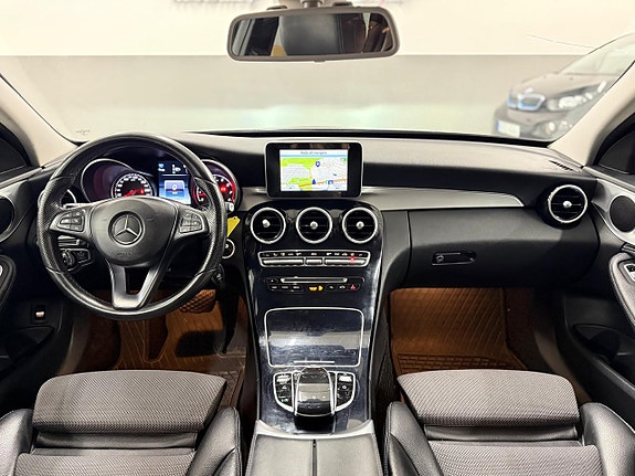 Mercedes-Benz C180 8 of 30