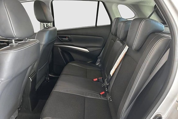 Suzuki S-Cross 8 of 11